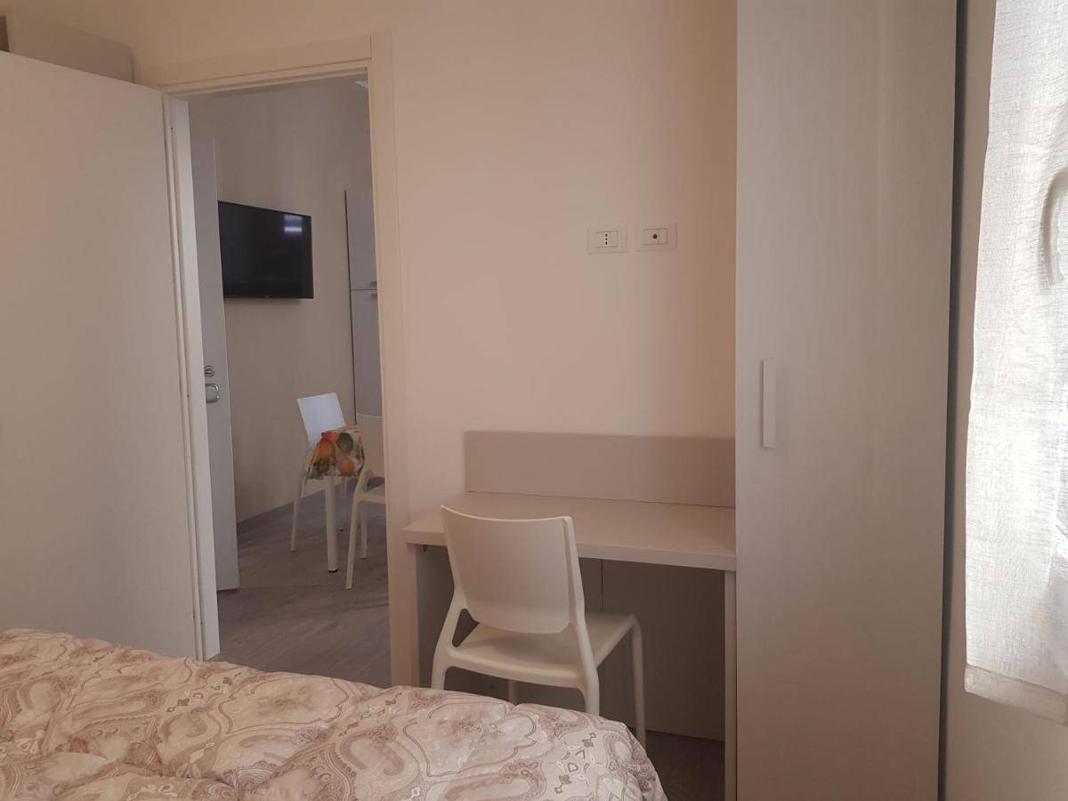 Cristina Sweet Home Savona Bagian luar foto