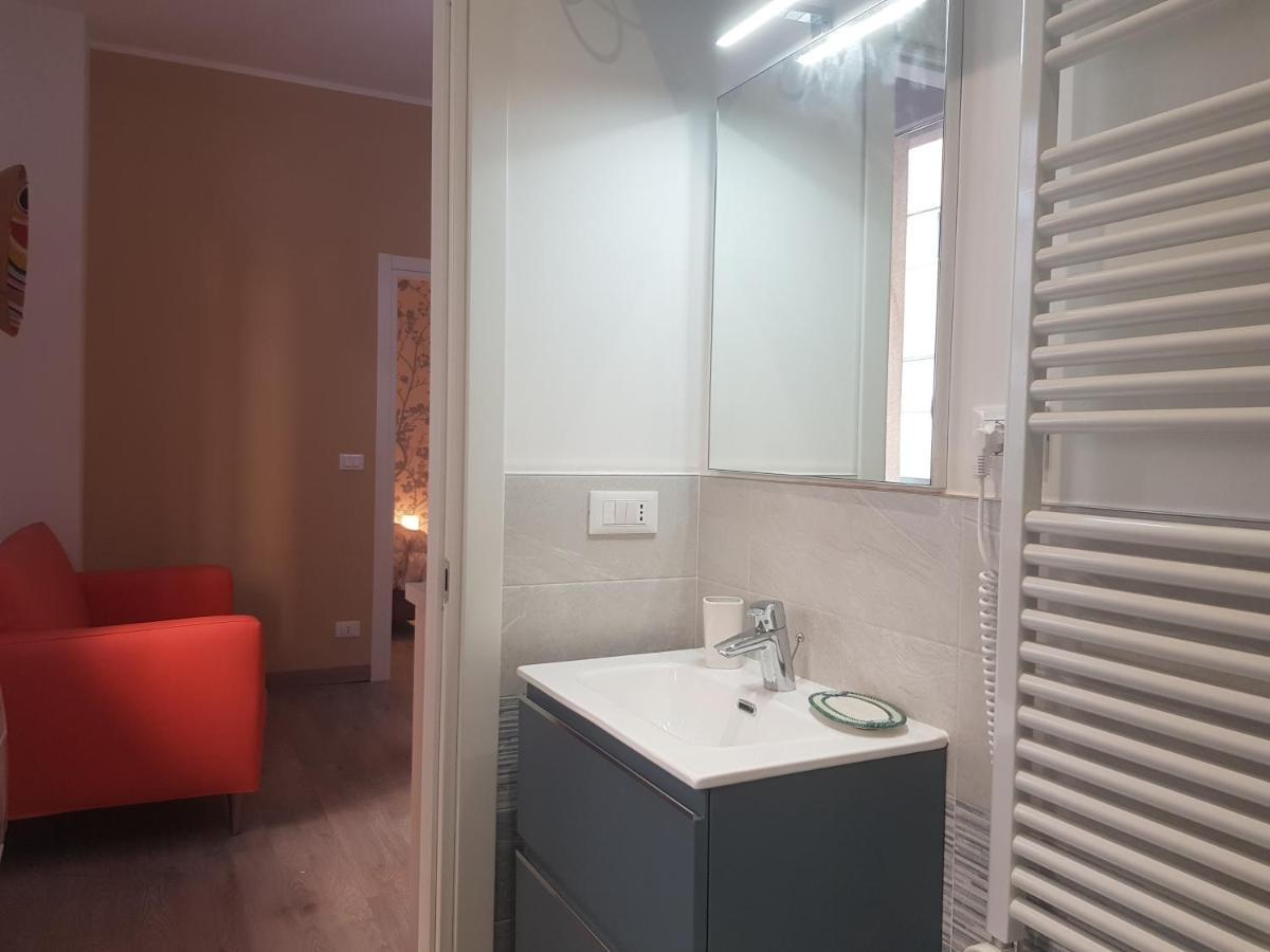Cristina Sweet Home Savona Bagian luar foto