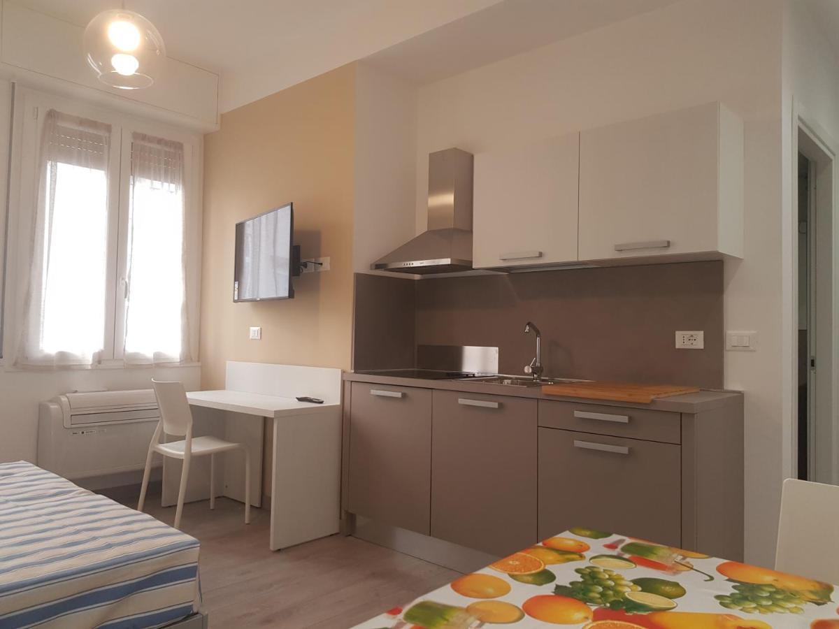 Cristina Sweet Home Savona Bagian luar foto